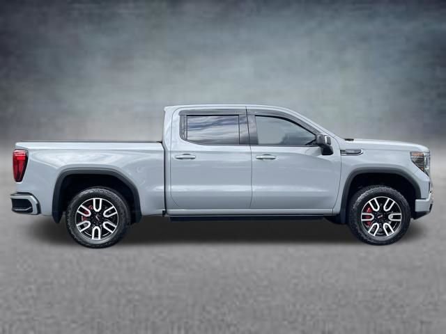 Used 2024 GMC Sierra 1500 AT4 w/ Technology Package AWD/4WD image 4