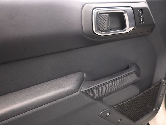 Used 2025 Ford Bronco Badlands AWD/4WD image 13