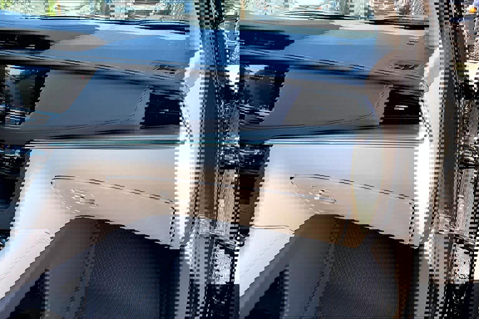 Used 2022 Cadillac XT5 Premium Luxury w/ LPO, Floor Liner Package image 18