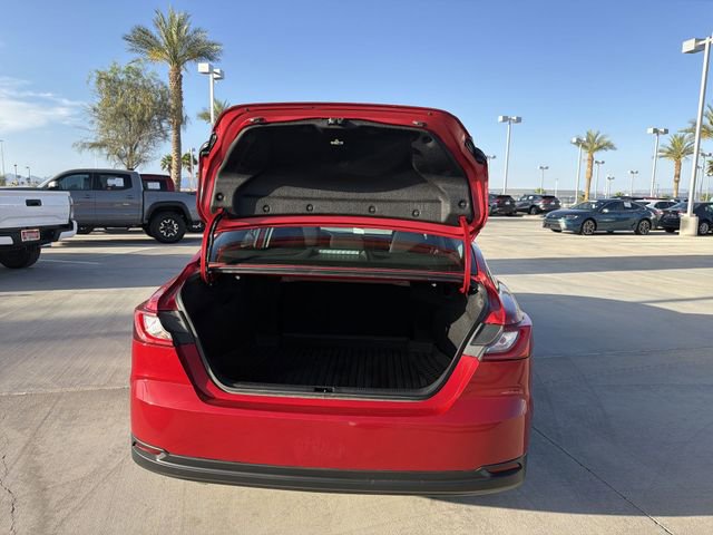 Used 2025 Toyota Camry LE FWD image 30