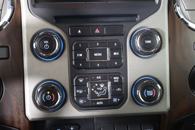 Used 2016 Ford F250 Lariat w/ Chrome Package image 47