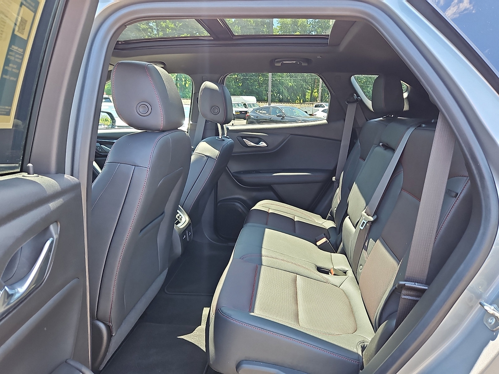 Used 2024 Chevrolet Blazer RS w/ Enhanced Convenience Package AWD/4WD image 10