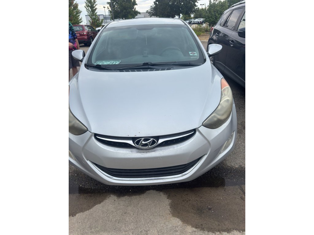 Used 2013 Hyundai Elantra GLS w/ Preferred Pkg image 10