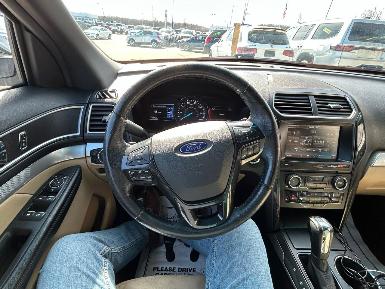 Used 2016 Ford Explorer XLT image 30