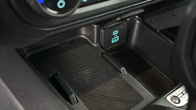 Used 2025 Ford Bronco Badlands image 24