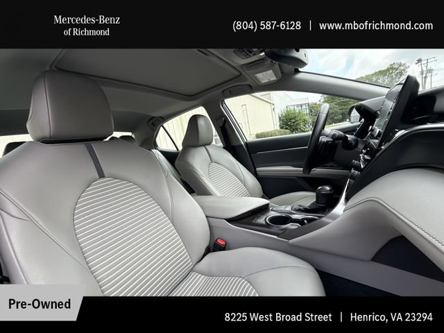 Used 2023 Toyota Camry SE w/ Cold Weather Package FWD image 15