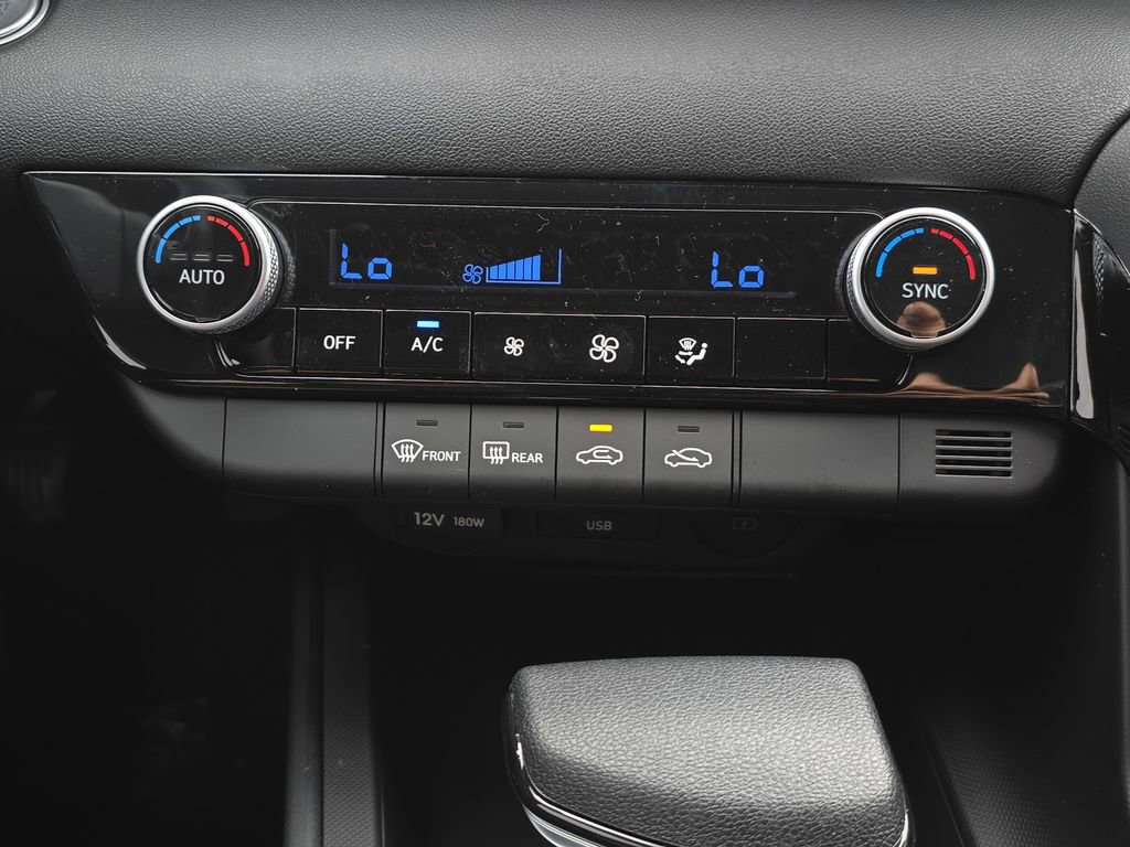 New 2026 Hyundai Elantra Blue image 23