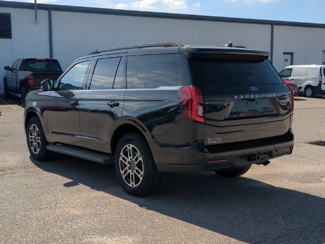 New 2025 Ford Expedition Active AWD/4WD image 11