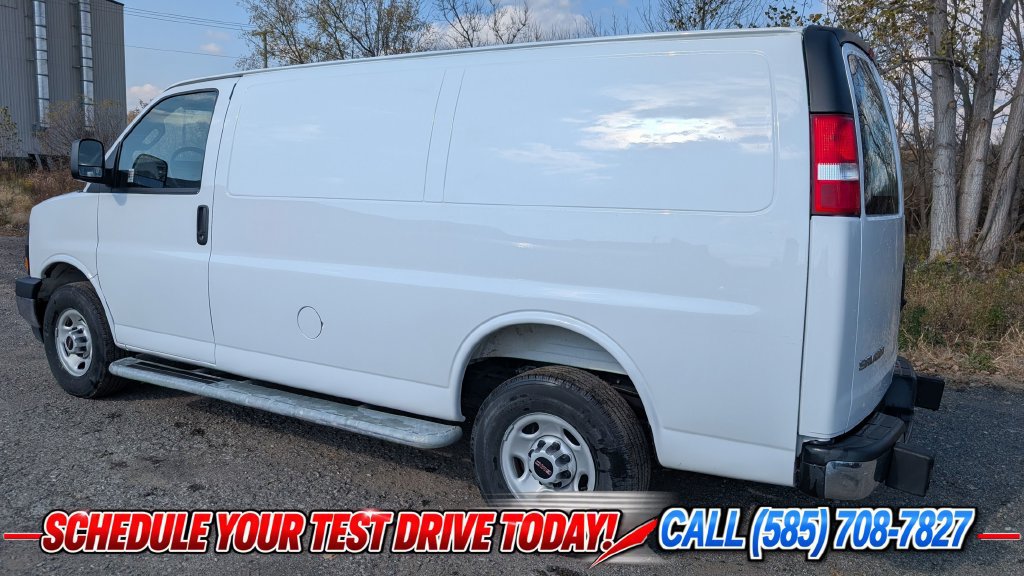 Used 2025 GMC Savana 2500 w/ Driver Convenience Package RWD image 4