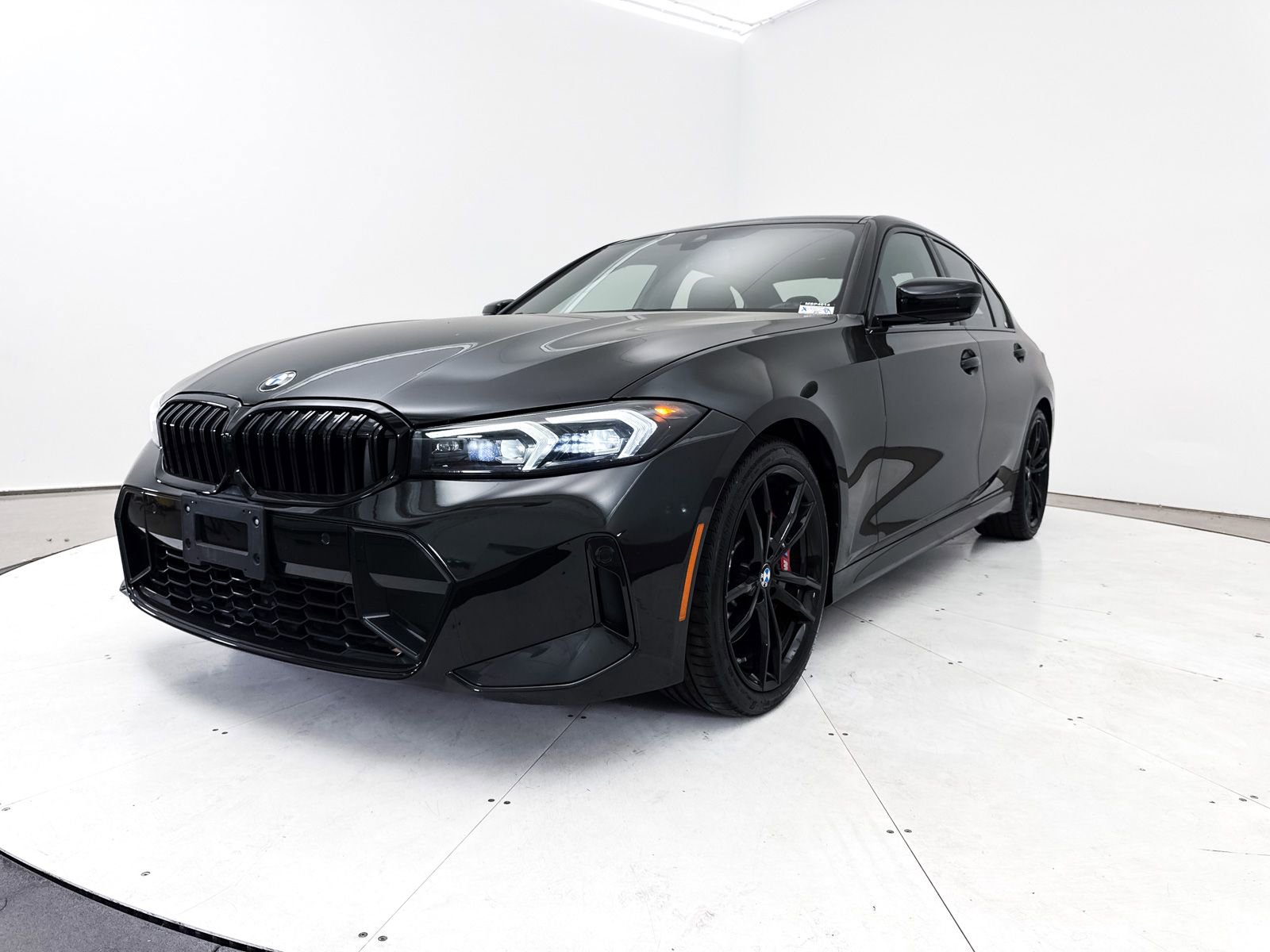 Used 2023 BMW 330i Sedan w/ M Sport Package RWD image 14