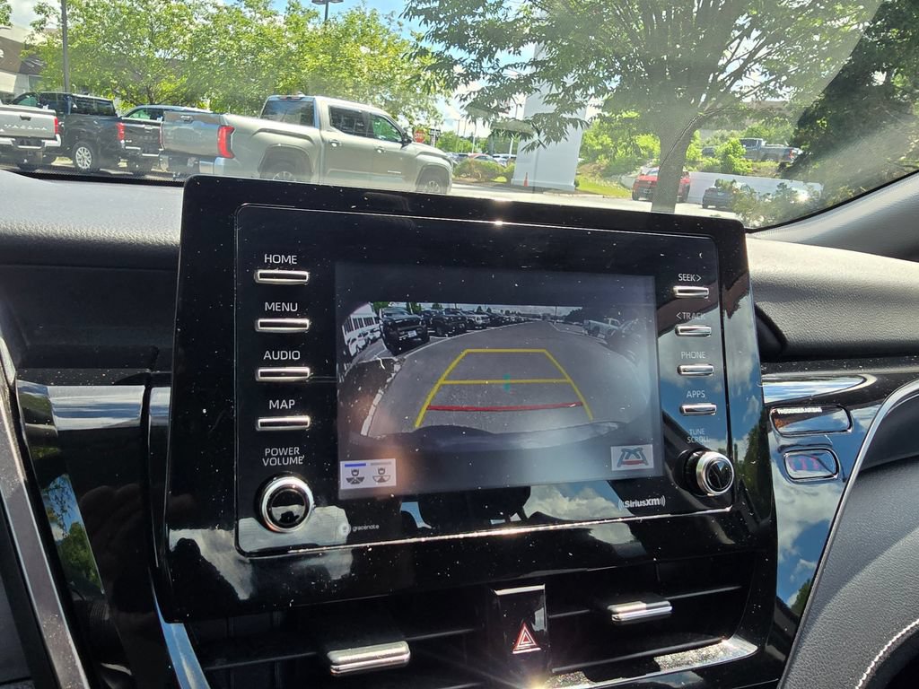 Used 2022 Toyota Camry SE w/ Cold Weather Package AWD/4WD image 27