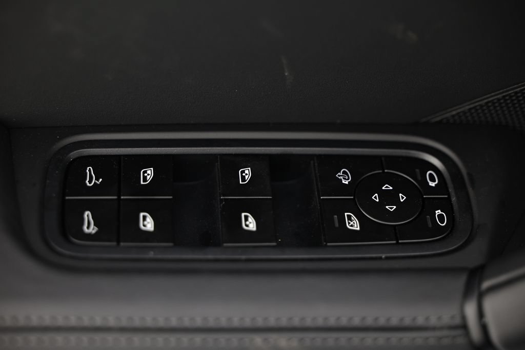 New 2026 Porsche Cayenne S AWD/4WD image 21