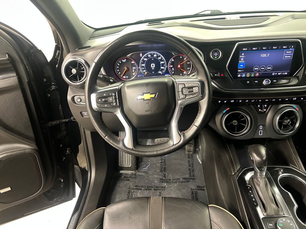 Certified 2022 Chevrolet Blazer Premier w/ Enhanced Convenience Package AWD/4WD image 17
