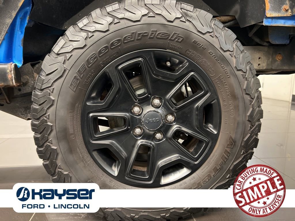 Used 2016 Jeep Wrangler Unlimited Sahara image 7