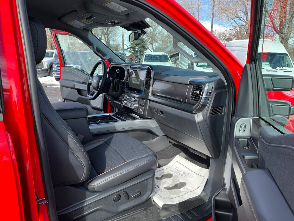 New 2025 Ford F250 Lariat image 28