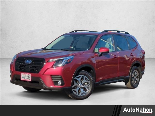 Used 2023 Subaru Forester Premium image 1