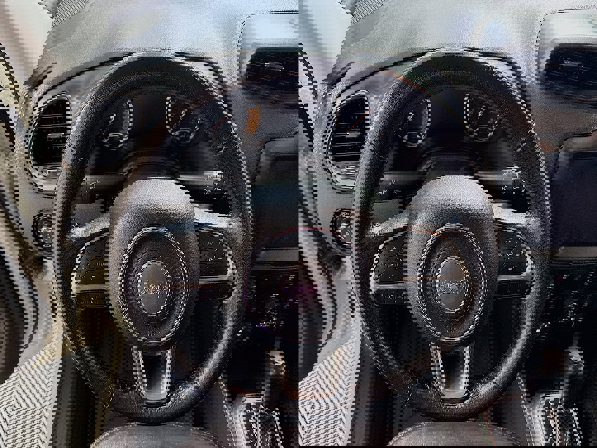 Used 2021 Jeep Renegade Limited image 15