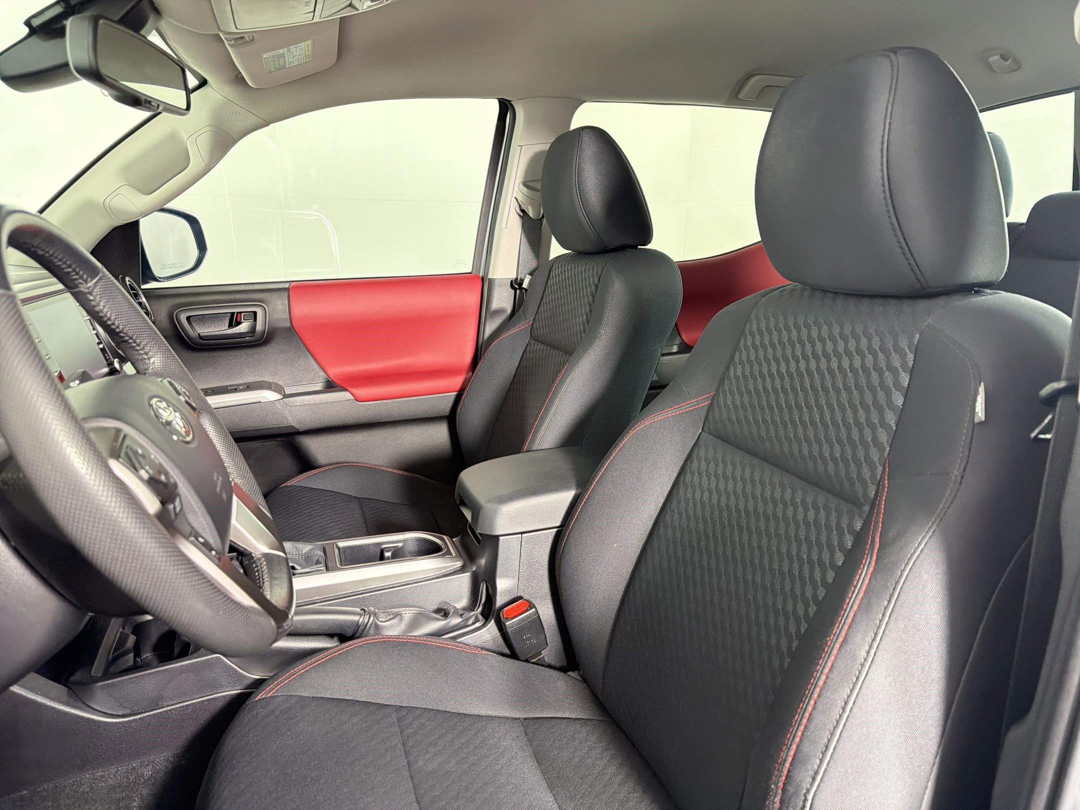 Used 2023 Toyota Tacoma SR5 RWD image 22