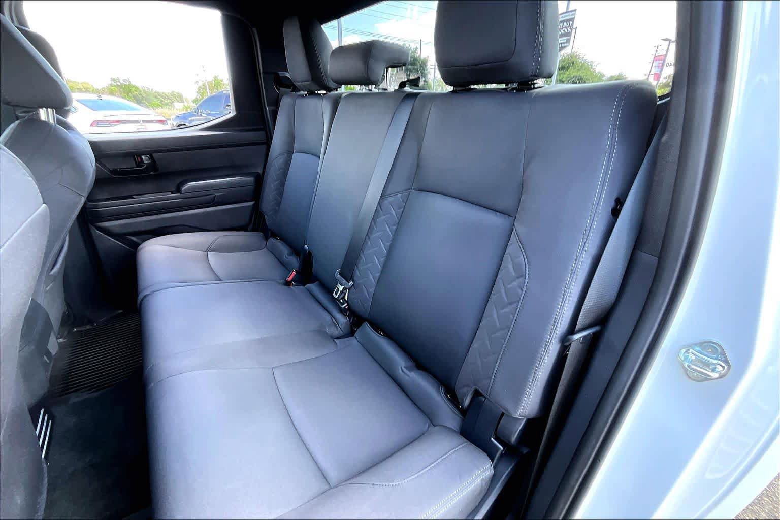 Used 2025 Toyota Tacoma SR5 AWD/4WD image 20