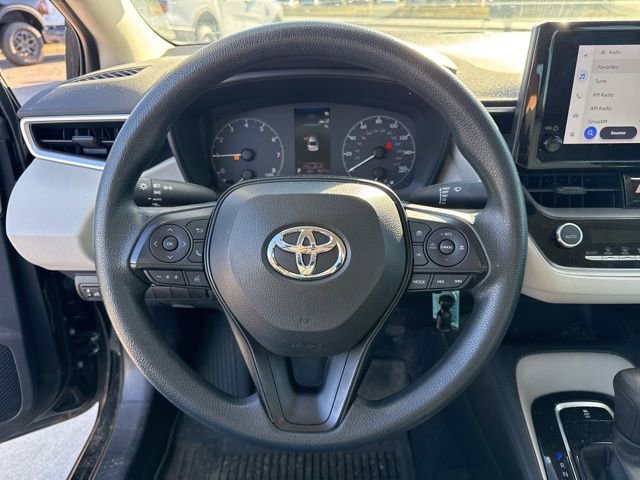 Used 2023 Toyota Corolla LE image 18