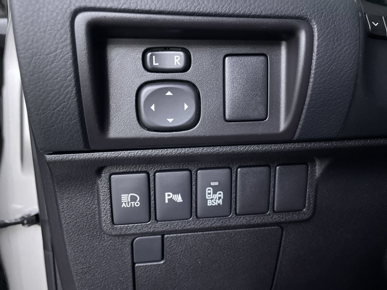 Used 2017 Lexus ES 350 FWD image 26