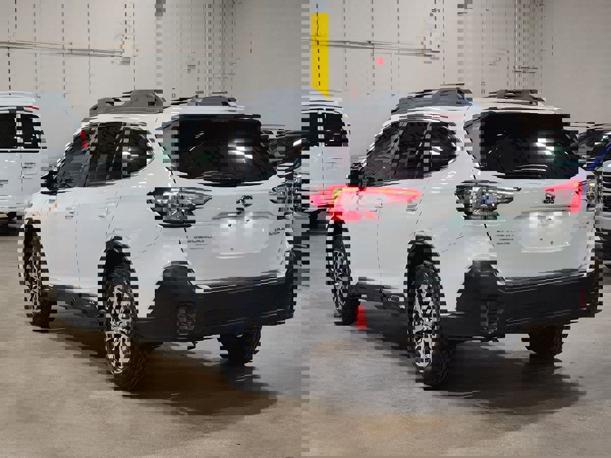 Used 2021 Subaru Outback Premium image 11