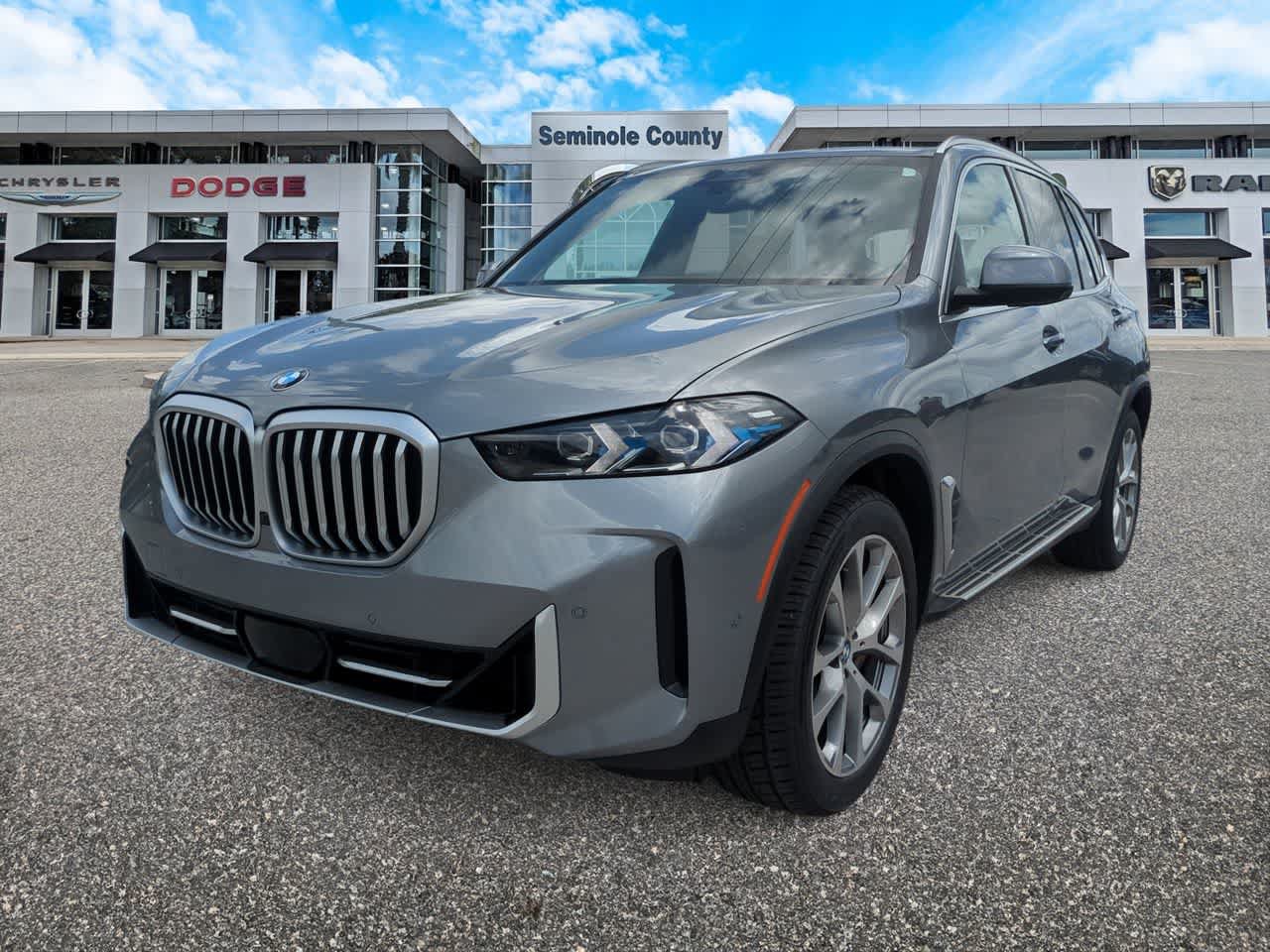 Used 2024 BMW X5 xDrive40i AWD/4WD image 4