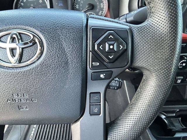 Used 2020 Toyota Tacoma TRD Off-Road AWD/4WD image 27