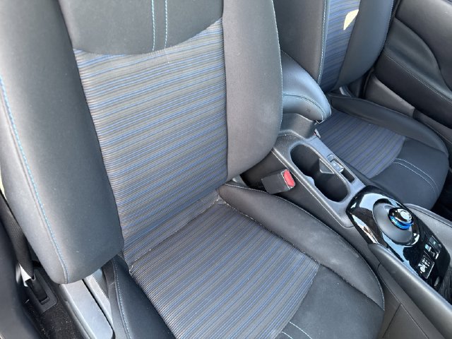 Certified 2025 Nissan Leaf SV Plus FWD image 27