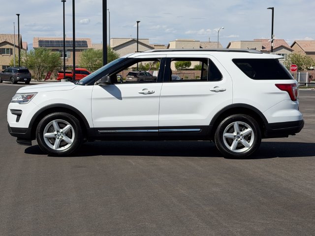 Used 2019 Ford Explorer XLT FWD image 2