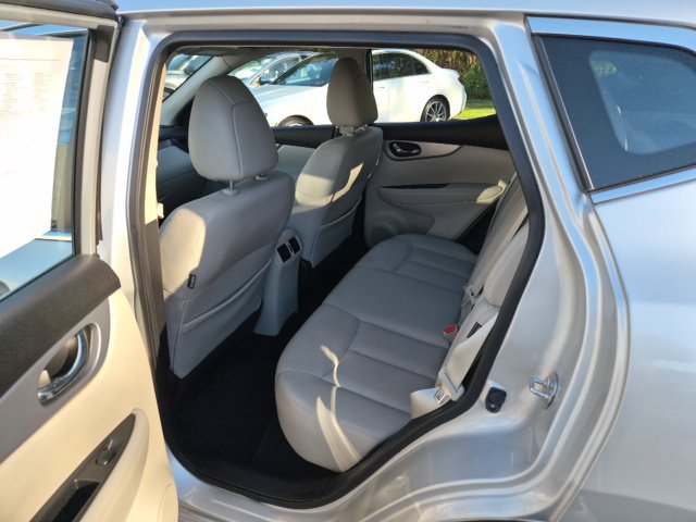 Used 2020 Nissan Rogue Sport SL w/ Premium Package AWD/4WD image 14