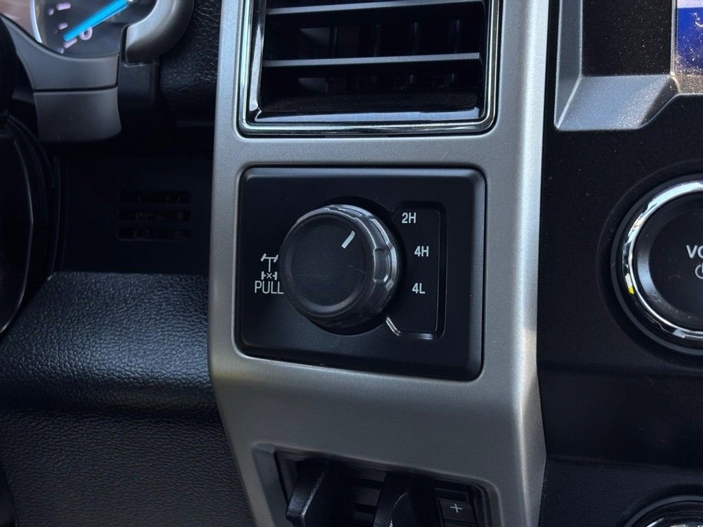 Used 2020 Ford F250 Lariat w/ Lariat Value Package image 51