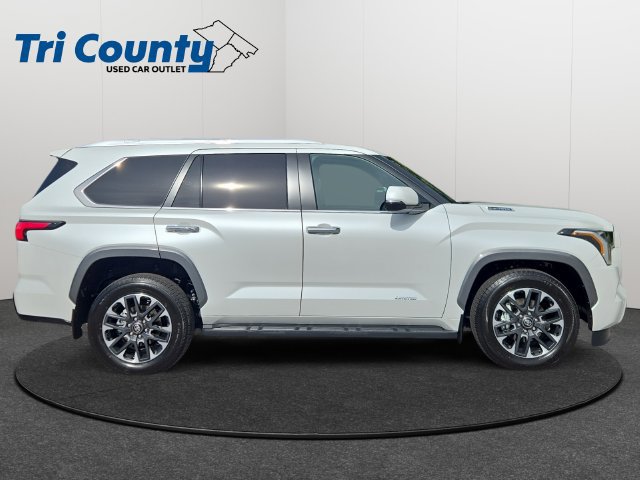 Certified 2026 Toyota Sequoia Limited AWD/4WD image 9