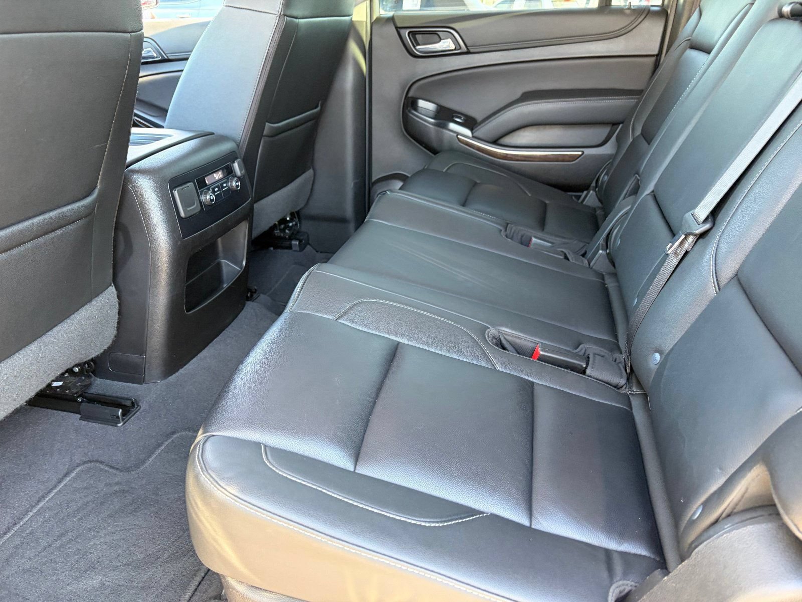 Certified 2019 Chevrolet Suburban LT AWD/4WD image 18