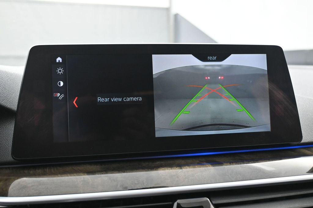 Used 2018 BMW 530e image 40