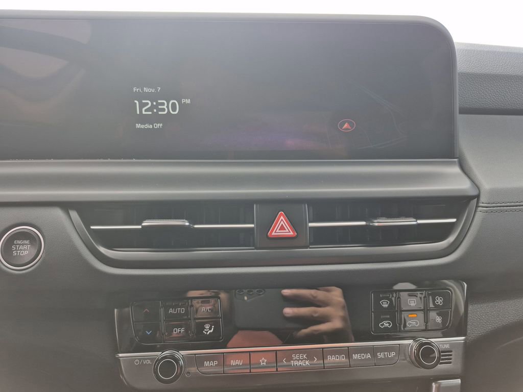 New 2026 Kia Seltos SX w/ SX Sunroof Package image 8