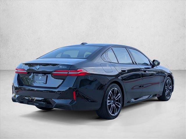 Used 2027 BMW 530i w/ M Sport Package RWD video 2