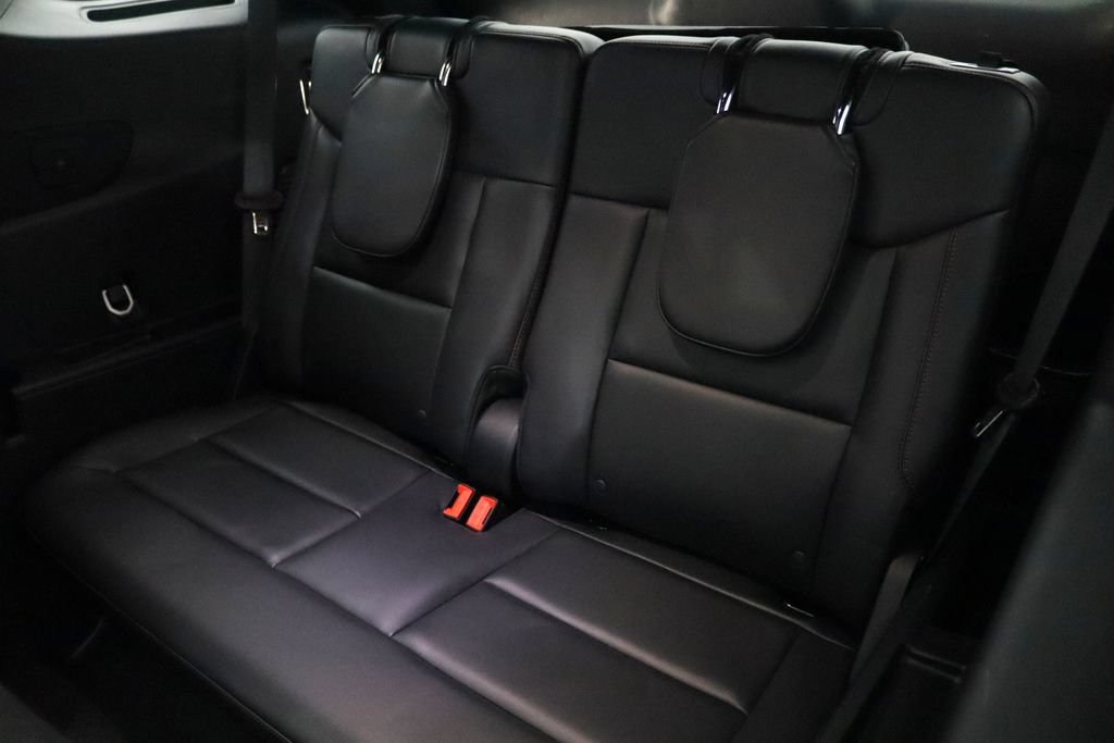 Used 2025 Ford Explorer ST AWD/4WD image 12