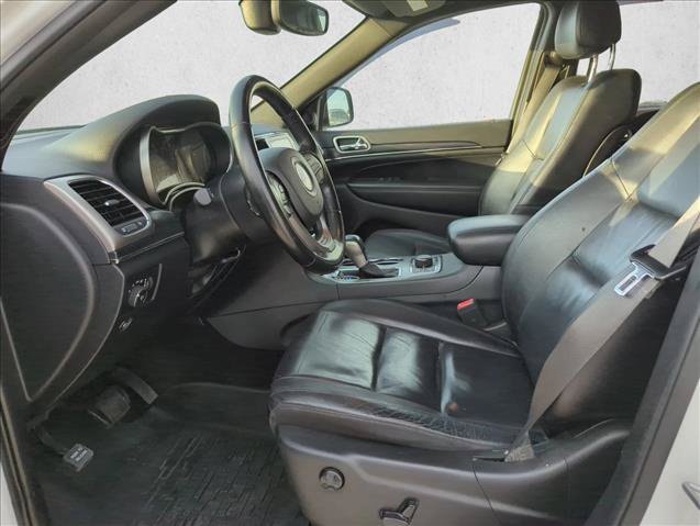 Used 2020 Jeep Grand Cherokee Limited AWD/4WD image 11