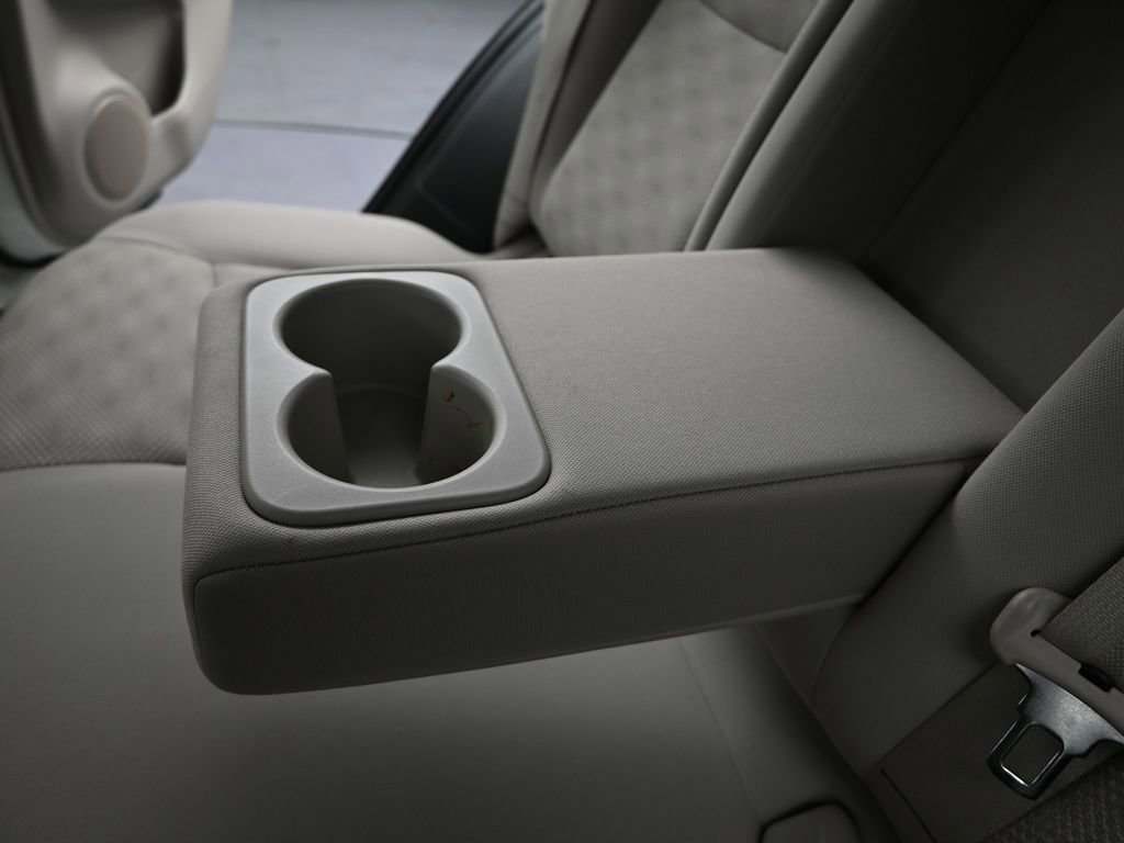 Used 2018 Nissan Rogue Sport SV image 17