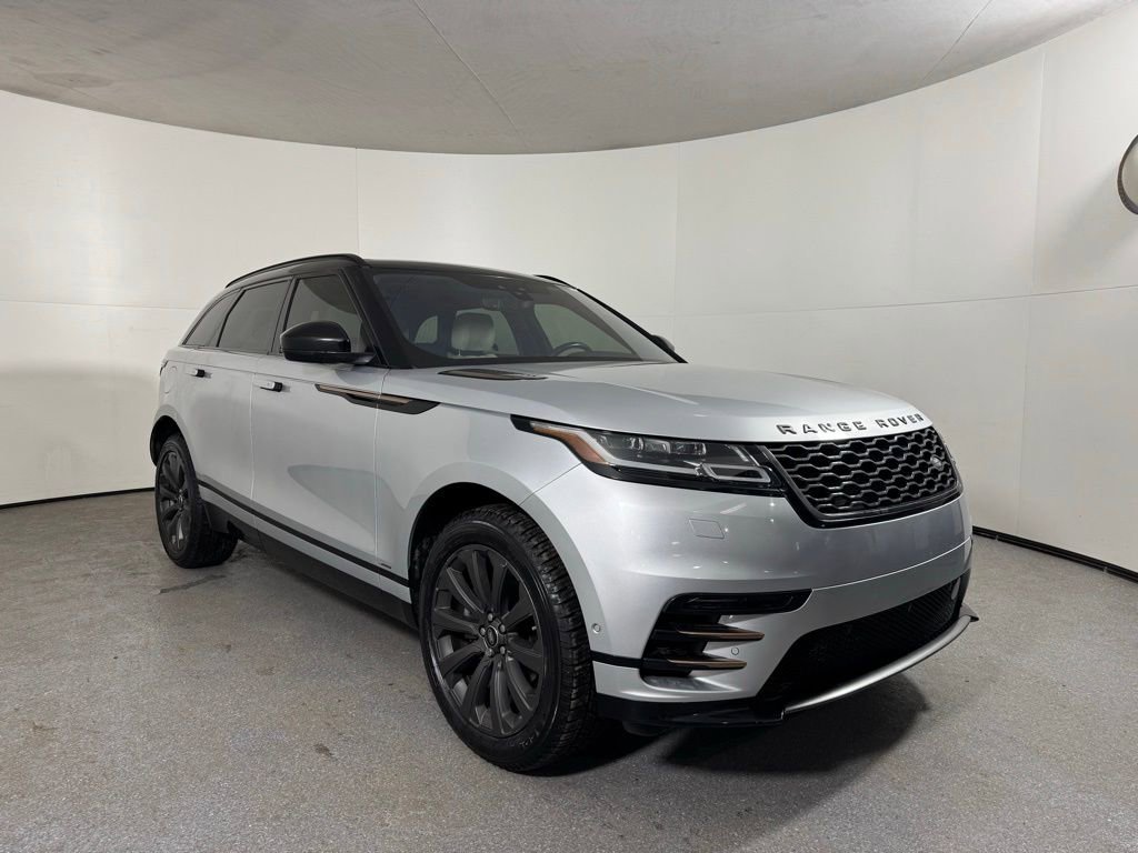 Used 2019 Land Rover Range Rover Velar R-Dynamic SE image 3