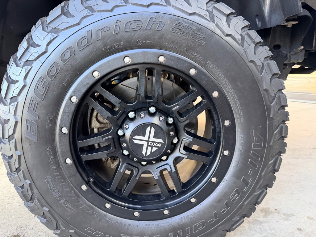 Used 2017 RAM 2500 Tradesman w/ Chrome Appearance Group image 47