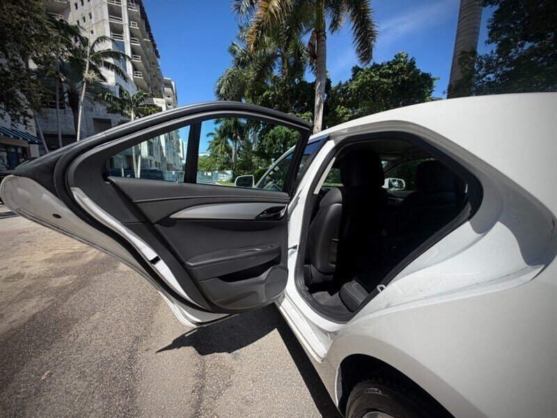 Used 2018 Cadillac ATS Luxury RWD image 24