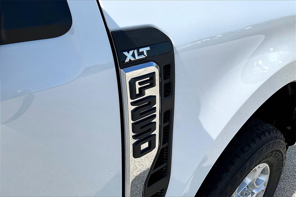 New 2026 Ford F250 XL image 19