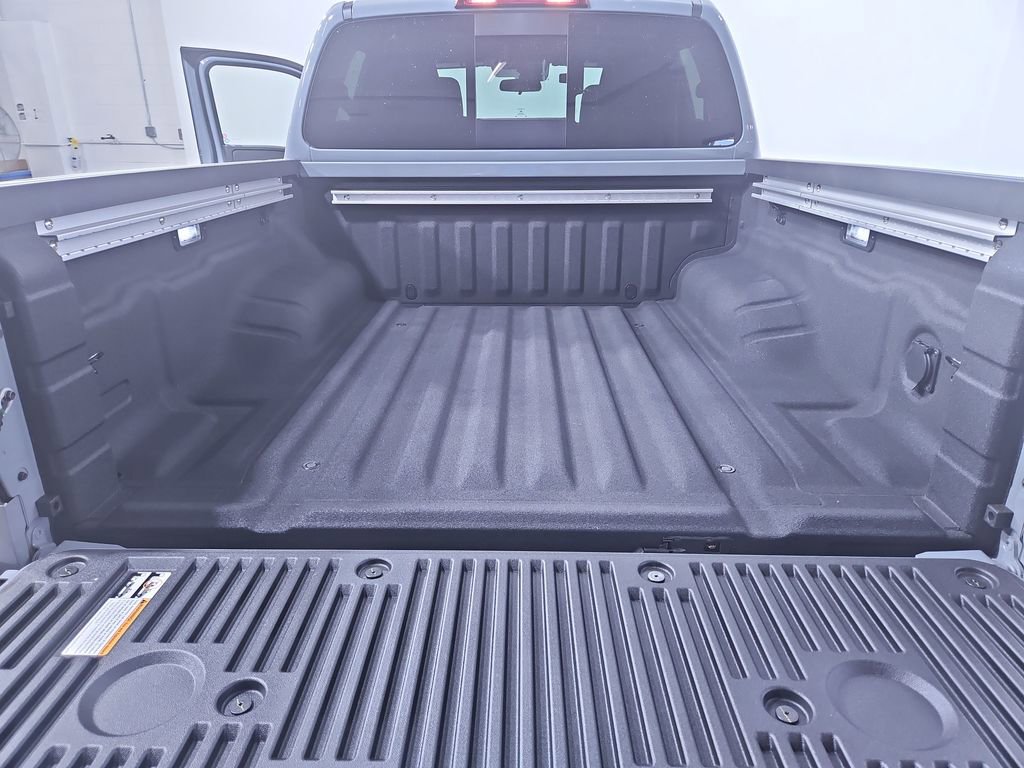 New 2026 Nissan Frontier PRO-4X w/ Pro-4x Convenience Package image 22