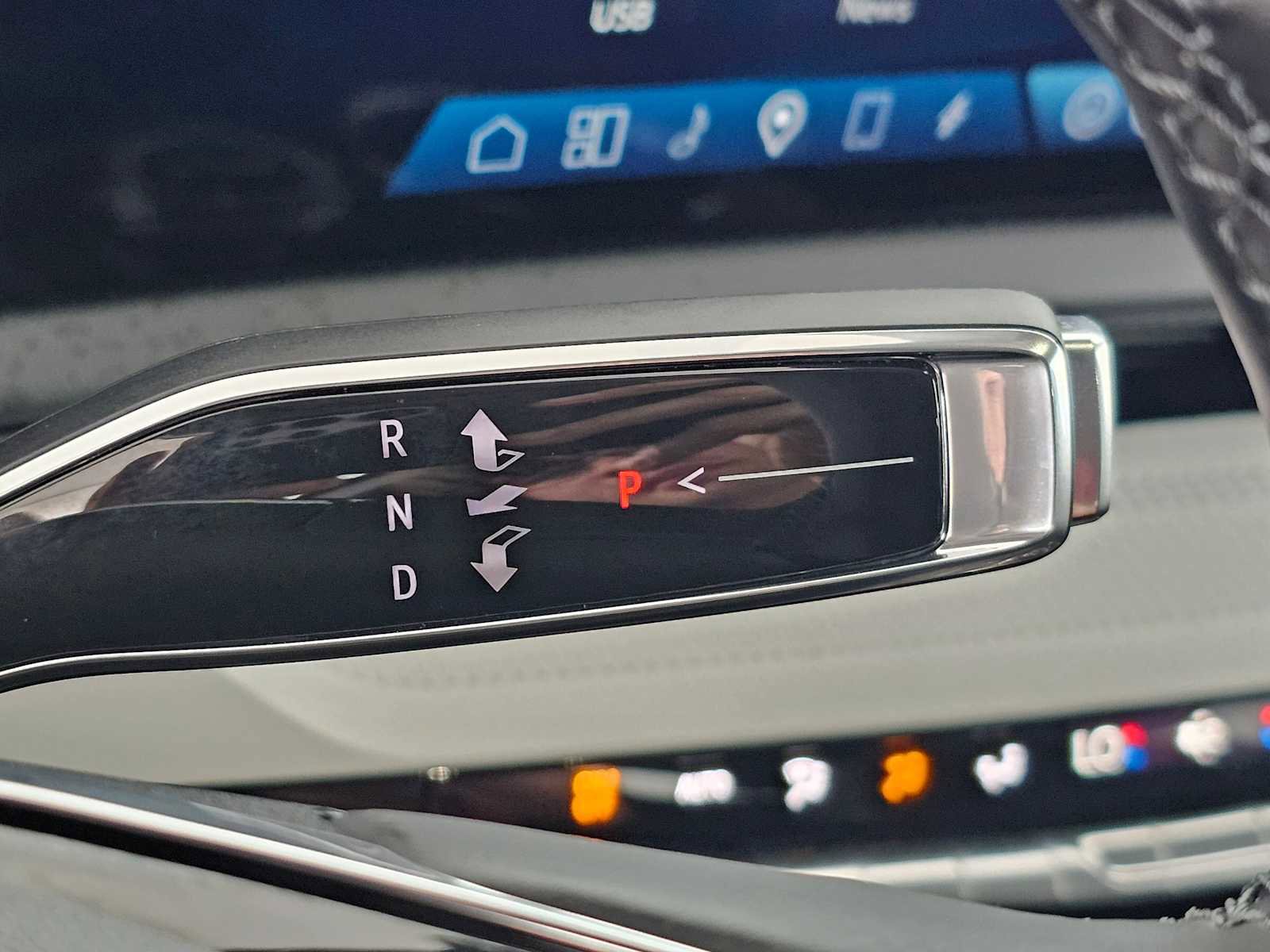 New 2026 Cadillac Optiq Luxury 1 image 30