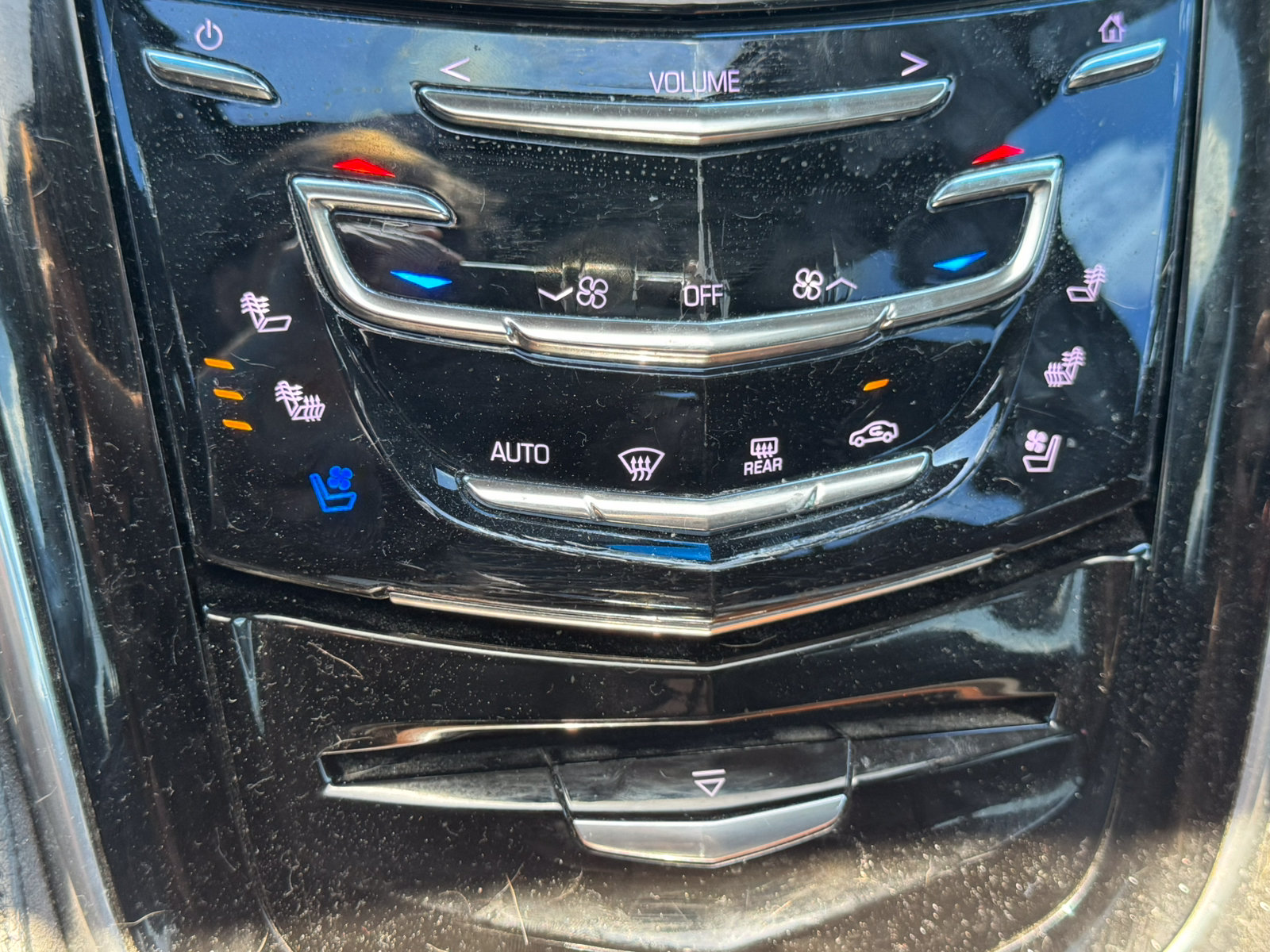 Used 2017 Cadillac Escalade ESV Luxury AWD/4WD image 33