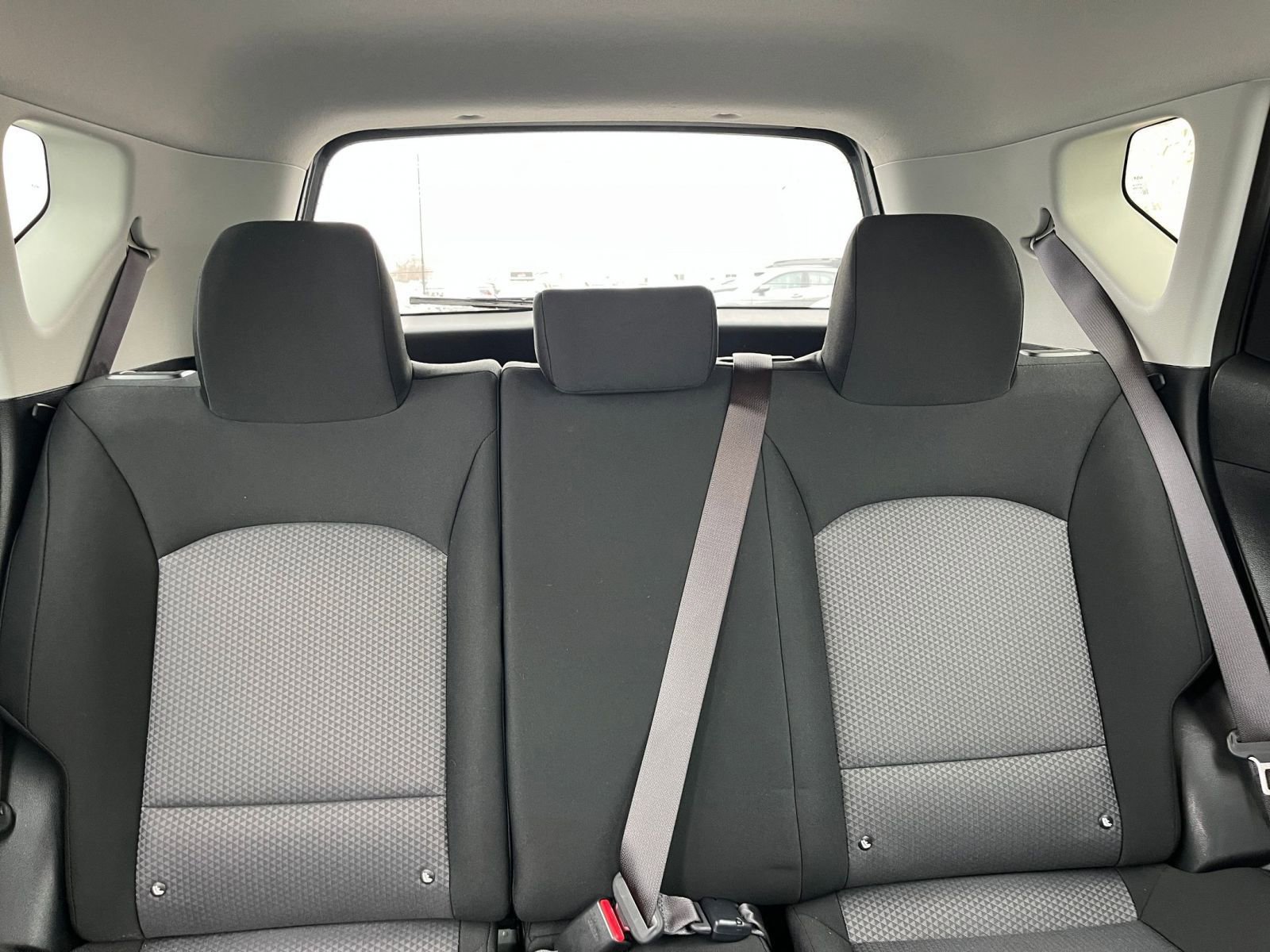 Used 2025 Kia Soul LX w/ LX Technology Package FWD image 36