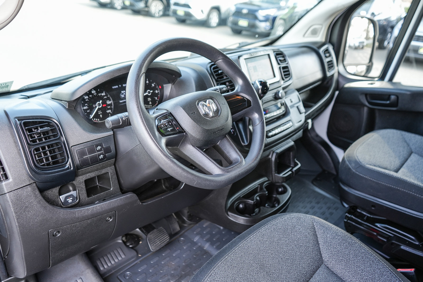 Used 2023 RAM ProMaster 2500 image 12