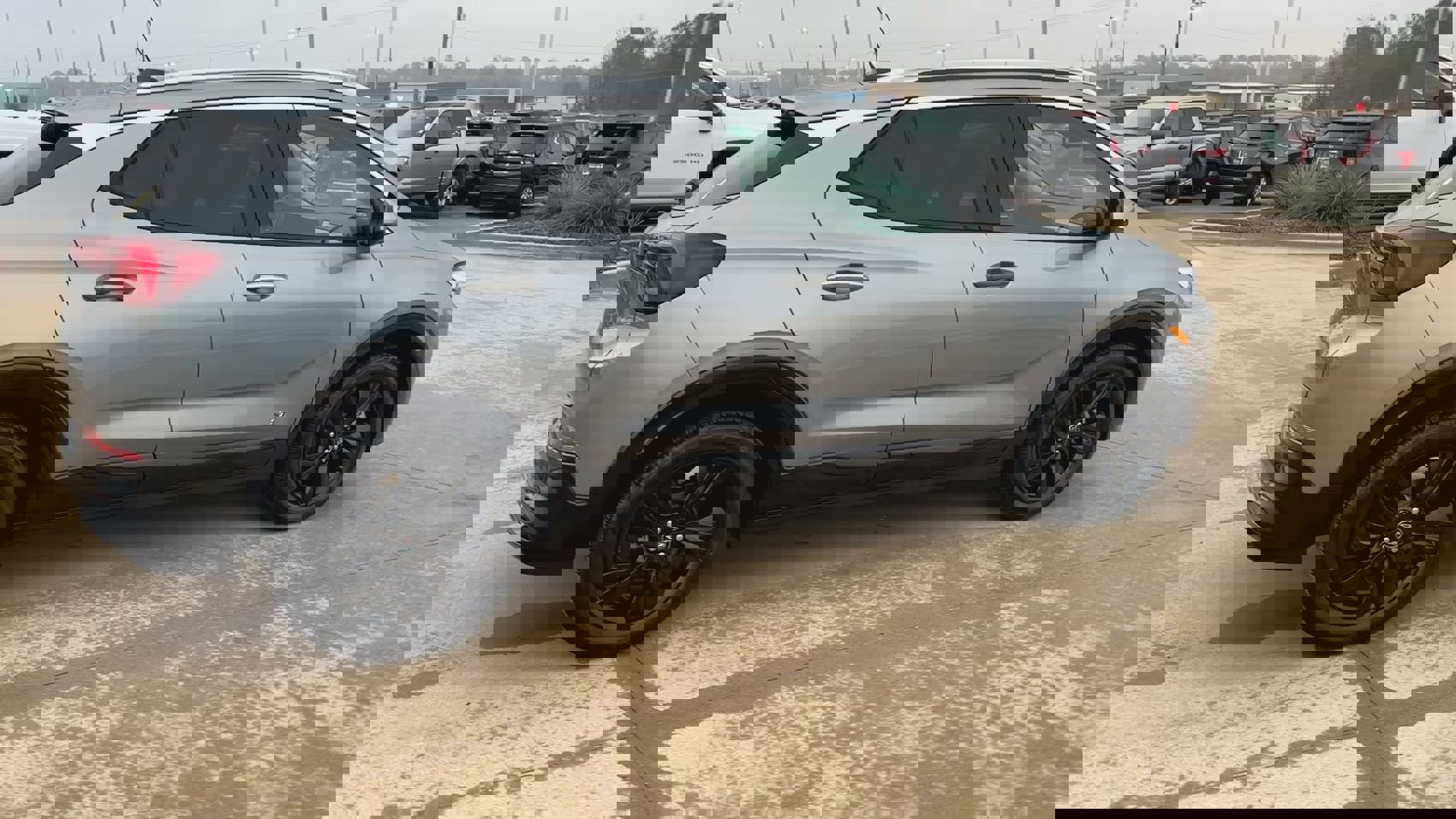 Used 2026 Buick Encore GX Sport Touring image 9